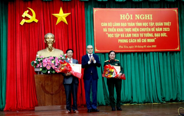 Hiển thị chi tiết cho Phát huy sáng tạo trong học tập và làm theo tư tưởng, đạo đức, phong cách Hồ Chí Minh ở tỉnh Phú Yên Hình ảnh cho bài viết Phát huy sáng tạo trong học tập và làm theo tư tưởng, đạo đức, phong cách Hồ Chí Minh ở tỉnh Phú Yên